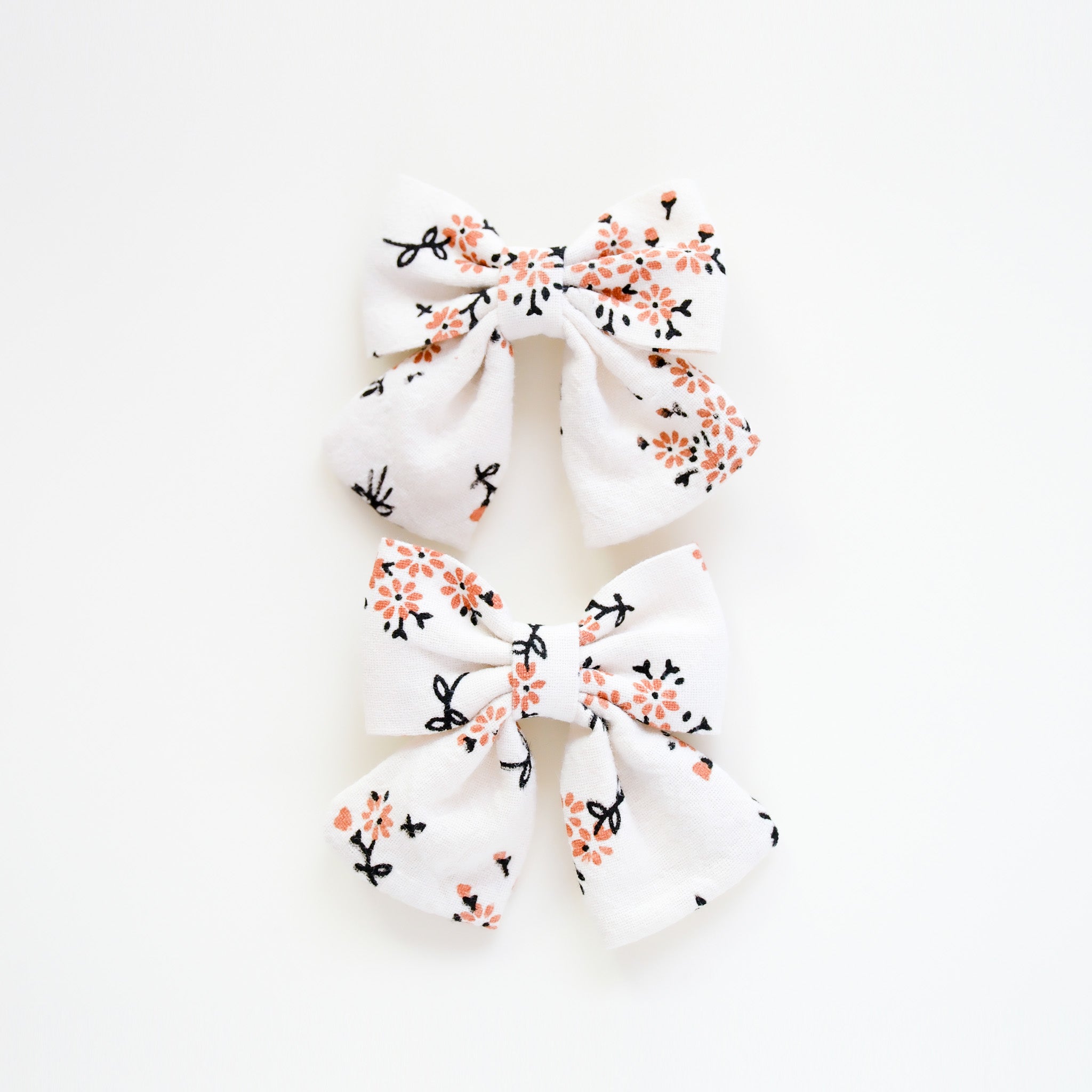 Amora Hair Clips | Ivory Petal