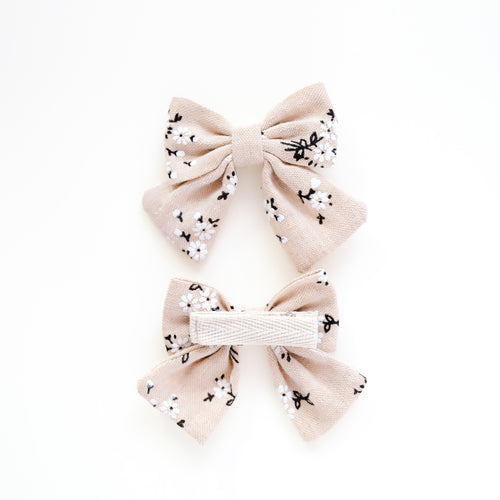 Amora Hair Clips | Milk Tea Floral