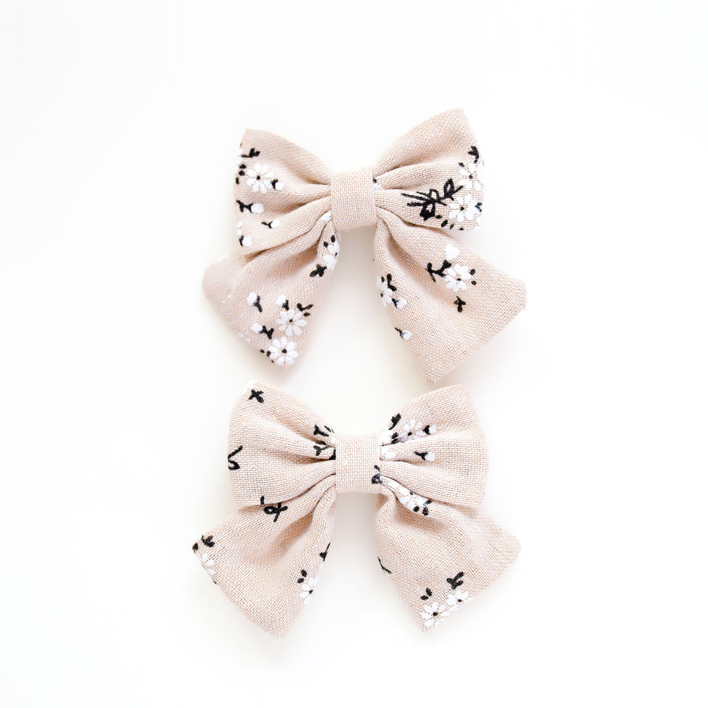 Amora Hair Clips | Milk Tea Floral